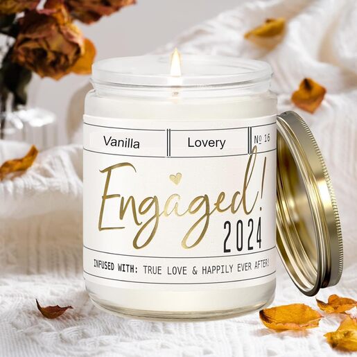 Lovery Engagement Gift, Vanilla Scented Soy Wax Candle, Engagement Gifts for Couples, Fiance Gifts for Women, Engagement Gifts for Her